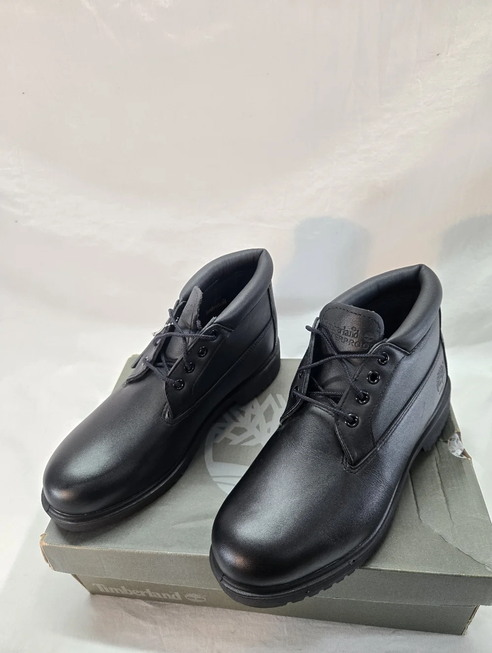 Timberland Men's 7.5 Mid Lace Waterproof Chukka Boots Black New.